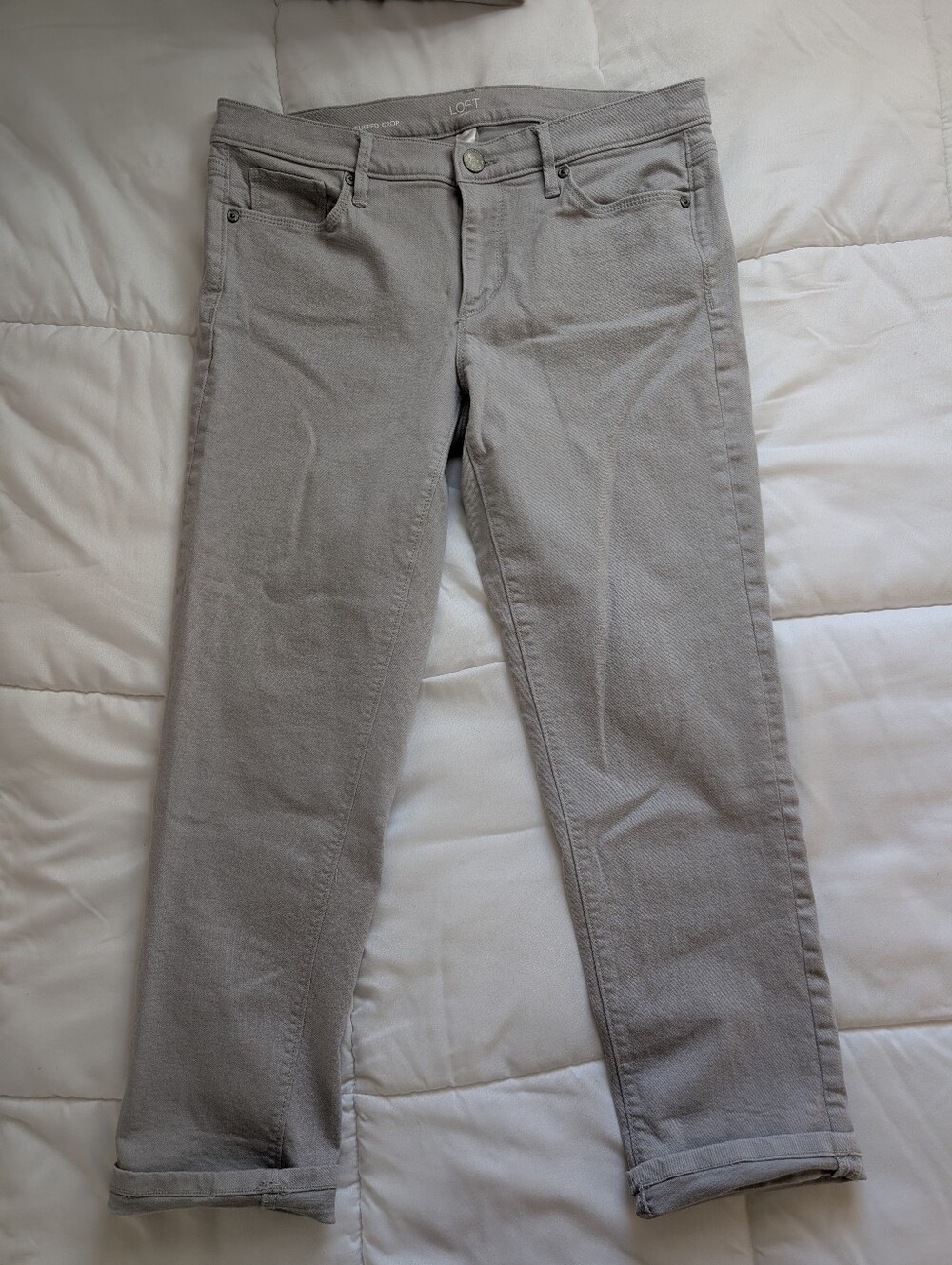 LOFT Light Gray Modern Cuffed Crop Straight Leg Jeans Size 6 With Some Stretch